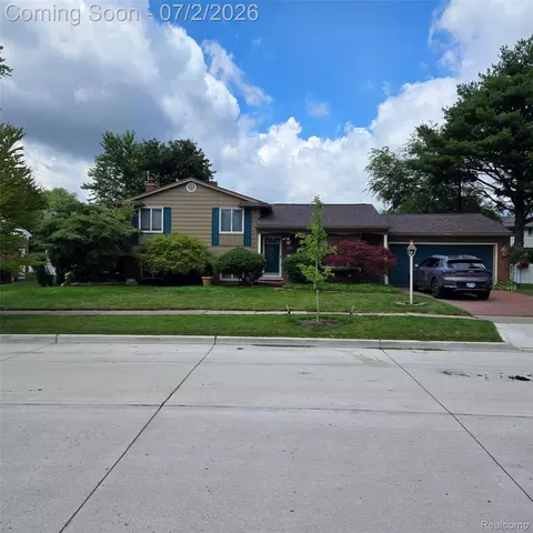 15433 Richfield St, Livonia, MI 48154