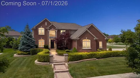 23001 Bentley Dr, Lyon, MI 48167