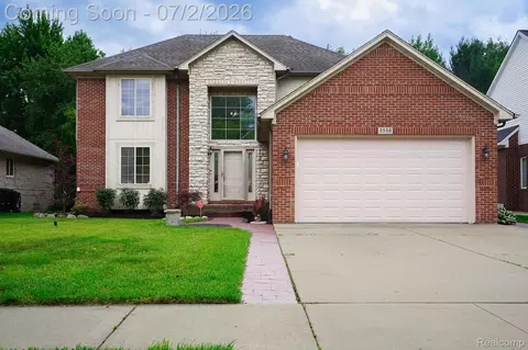 5558 Bedell Rd, Sterling Heights, MI 48310