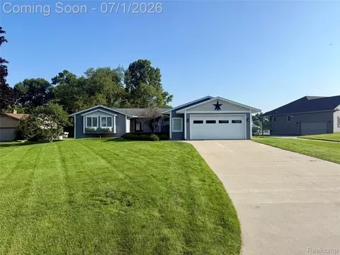 3780 Lake Lapeer Dr, Metamora, MI 48455