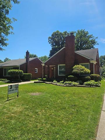 20296 Damman St, Harper Woods, MI 48225