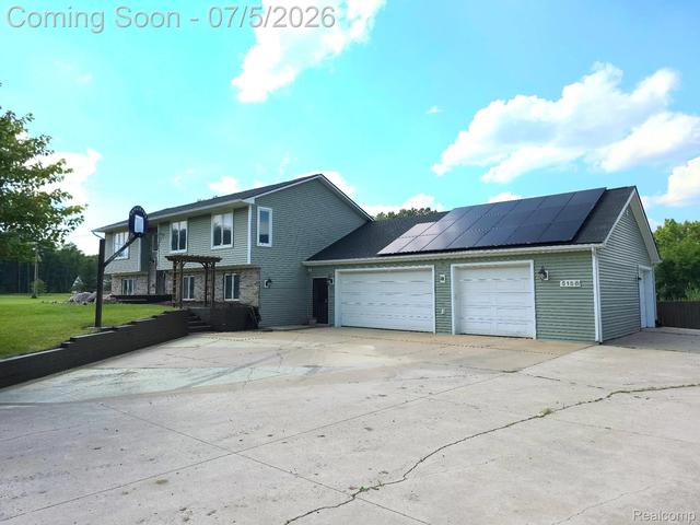 5158 Coldwater Rd, Oregon, MI 48446