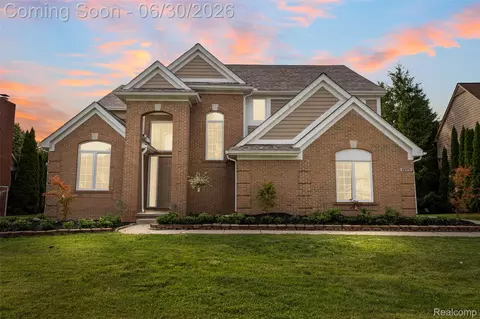 12173 Chandler Dr, Plymouth, MI 48170