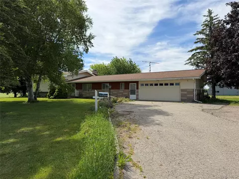 8886 Burnside Rd, Burnside, MI 48416