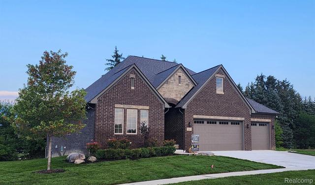 3093 Raffler Dr, Rochester Hills, MI 48307