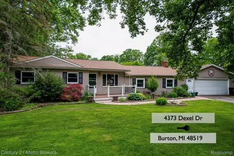 4373 Dexel Dr, Burton, MI 48519