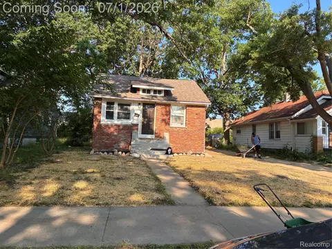 20465 Santa Barbara Dr, Detroit, MI 48221
