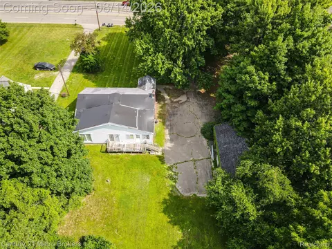 View/Area - 8294 Davison Rd, Davison, MI 48423 photo 1 of 6