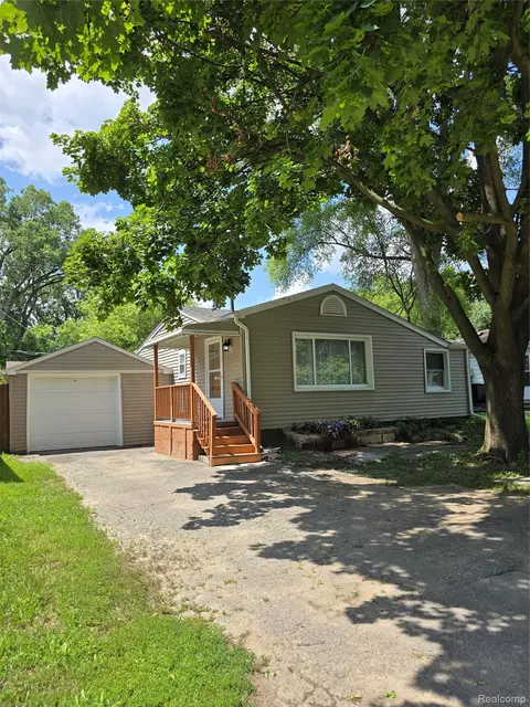 21411 Collingham Ave, Farmington Hills, MI 48336