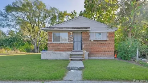 17840 Goddard, Hamtramck, MI 48212