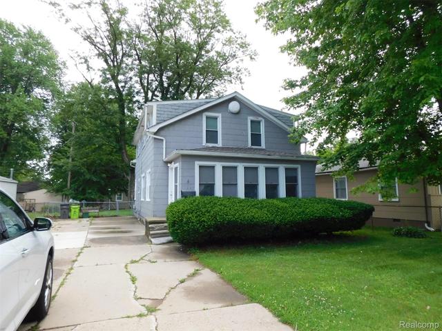 165 Avery St, Clinton Township, MI 48036