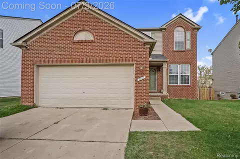 7197 Essex Dr, Ypsilanti, MI 48197