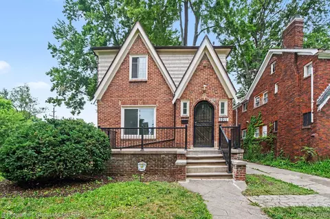 5911 Yorkshire Rd, Detroit, MI 48224