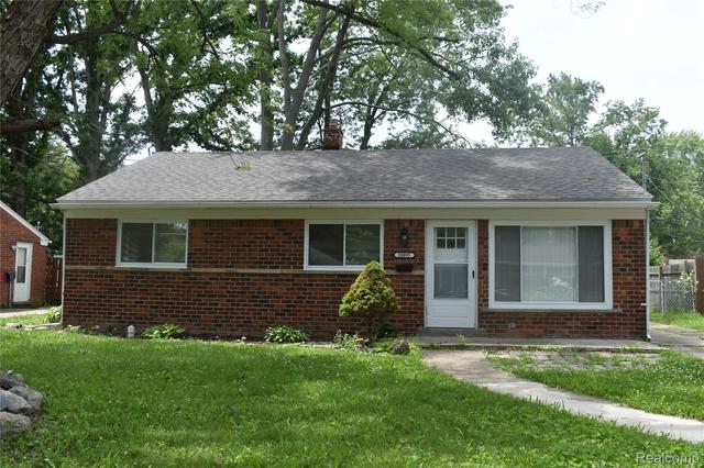 28095 Selkirk St, Southfield, MI 48076