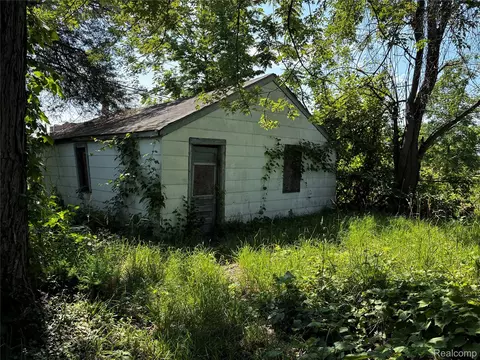 11354 Steel St, Detroit, MI 48227