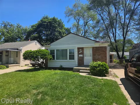 13520 Fenton, Redford, MI 48239