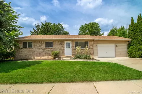 44220 Saltz Rd, Canton, MI 48187