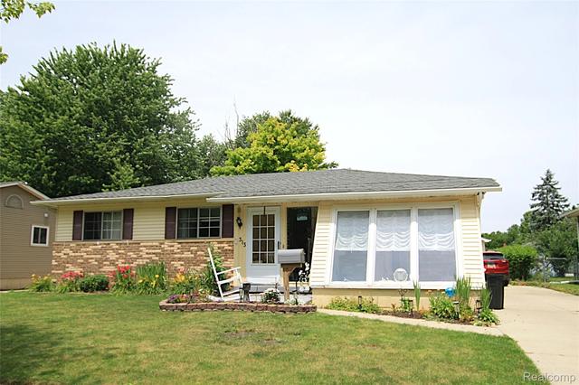 313 E Naldrette St, Durand, MI 48429