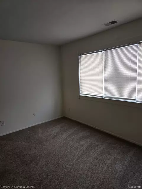 34190 Forest St, Wayne, MI 48184 photo 6