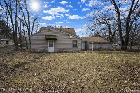 23340 Cunningham Ave, Warren, MI 48091 photo 3