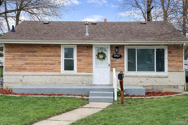5961 Marvin St, Taylor, MI 48180