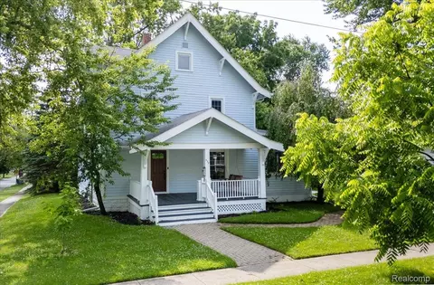 438 N Bailey St, Romeo, MI 48065