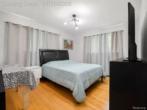 Bedroom - 46495 North Ave, Macomb, MI 48042 photo 1 of 3