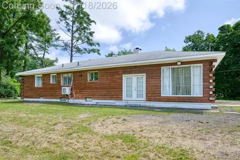 Exterior - 46495 North Ave, Macomb, MI 48042 photo 3 of 4
