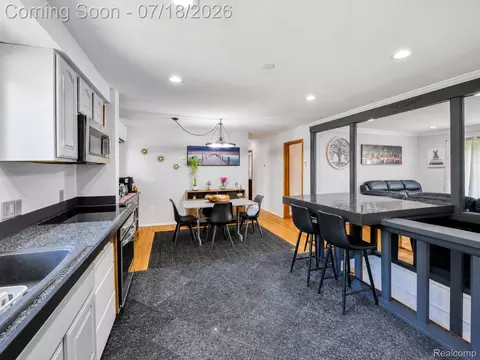 Kitchen - 46495 North Ave, Macomb, MI 48042 photo 4 of 4