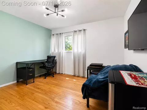 Bedroom - 46495 North Ave, Macomb, MI 48042 photo 2 of 3