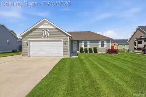 331 Marion Ave, Kimball, MI 48074