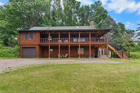 7335 Richardson Rd, Howell, MI 48843 photo 3
