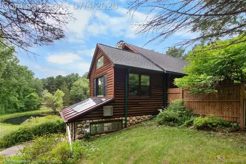 7335 Richardson Rd, Howell, MI 48843 photo 11