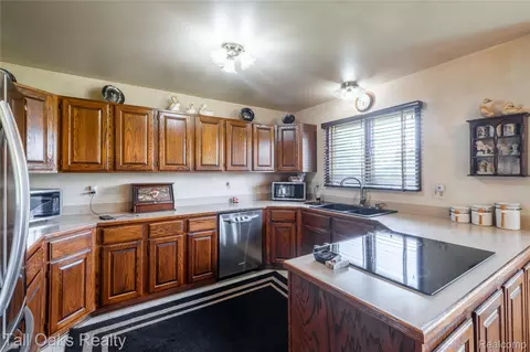 Kitchen - 79330 Capac Rd, Armada, MI 48005 photo 2 of 2
