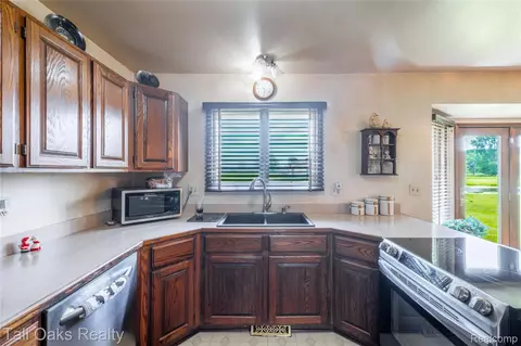 Kitchen - 79330 Capac Rd, Armada, MI 48005 photo 1 of 2