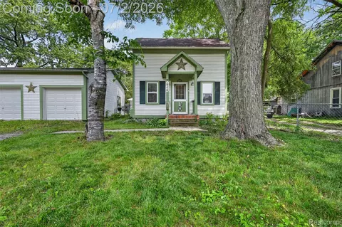 426 Hamblin St, Owosso, MI 48867