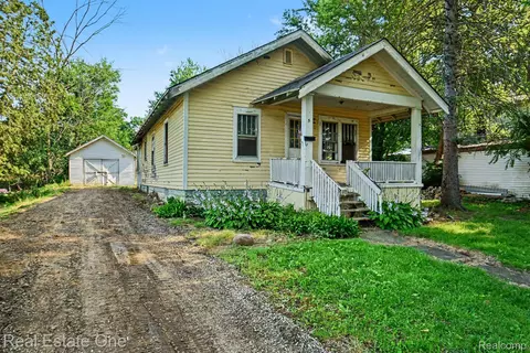 Exterior - 5 3rd St, Yale, MI 48097 photo 2 of 3