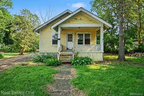 Exterior - 5 3rd St, Yale, MI 48097 photo 1 of 3
