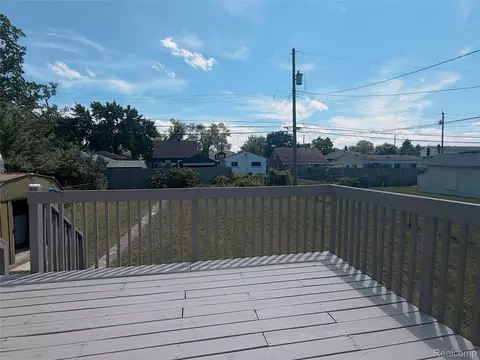 Exterior - 214 E Hazelhurst St, Ferndale, MI 48220 photo 1 of 1