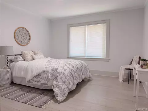 Bedroom - 214 E Hazelhurst St, Ferndale, MI 48220 photo 3 of 3