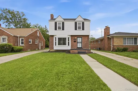 13810 Fairmount Dr, Detroit, MI 48205
