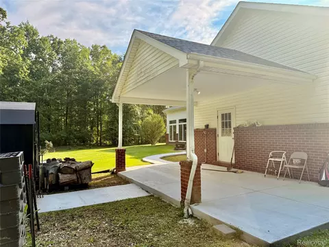 Exterior - 1621 Preservation Ln, St. Clair, MI 48079 photo 5 of 29