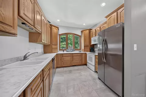 Kitchen - 1621 Preservation Ln, St. Clair, MI 48079 photo 1 of 2