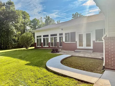 Exterior - 1621 Preservation Ln, St. Clair, MI 48079 photo 6 of 29