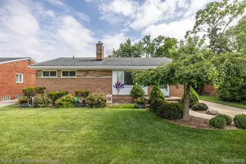 31731 Joy Rd, Westland, MI 48185