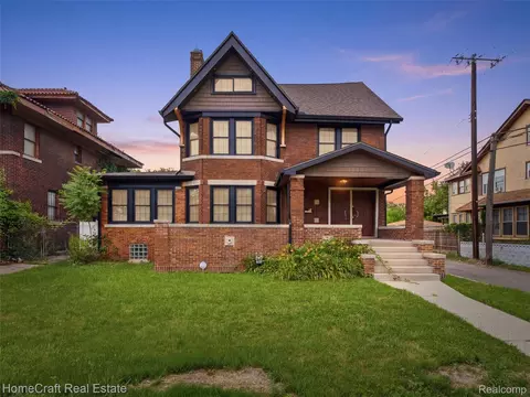 17 Colorado St, Highland Park, MI 48203