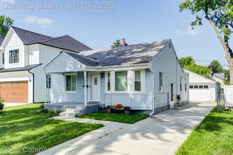 3689 Phillips Ave, Berkley, MI 48072