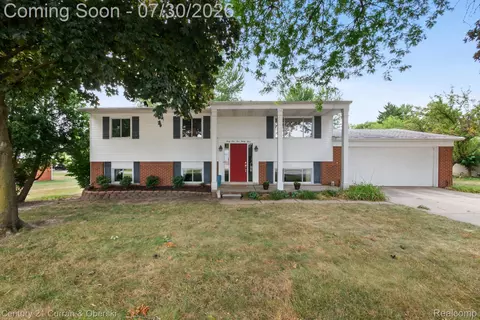 41533 Borchart Dr, Novi, MI 48375
