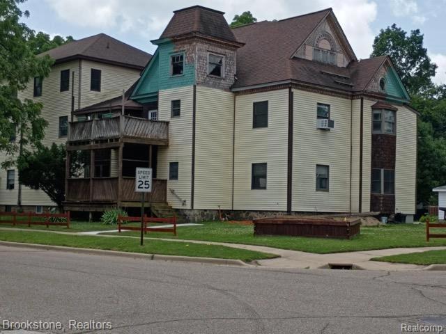 510 Pleasant St #6, Charlotte, MI 48813