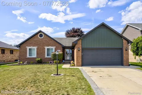 49877 Maurice Dr, Chesterfield, MI 48047